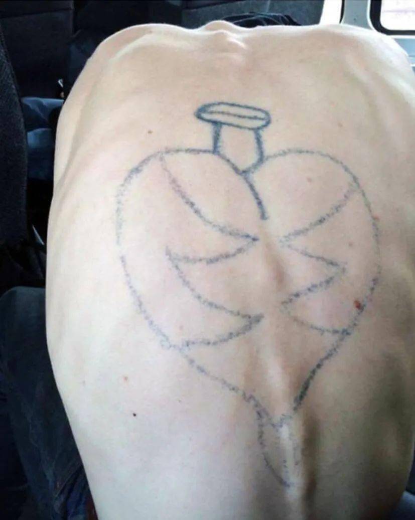 ‘xiongmao体育’
这纹身 算是白纹了 (图4)