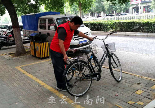 ‘xiongmao体育’
南阳：践行志愿服务理念 助力文明都会建立(图5)